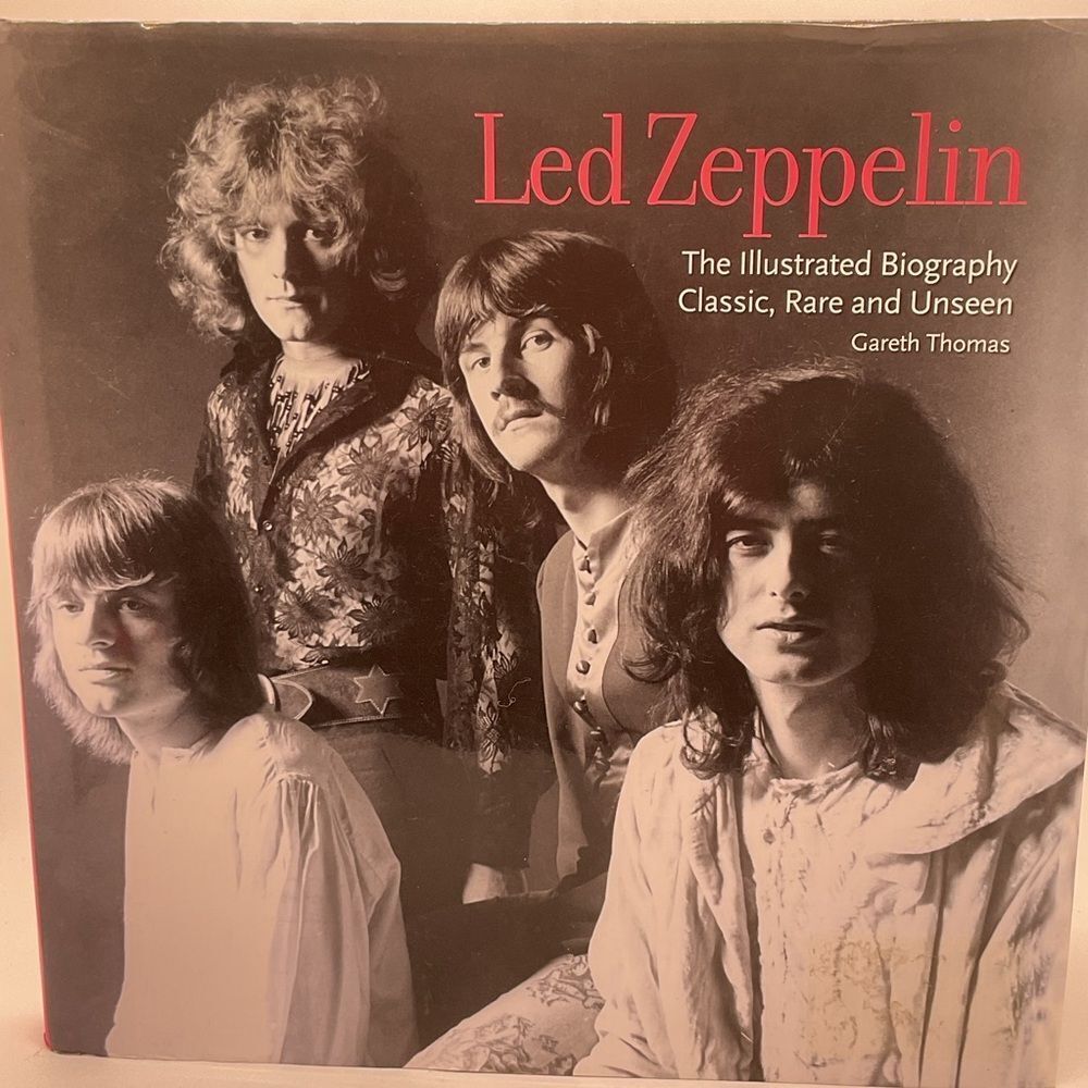 Led Zeppelin Illustrated Biography